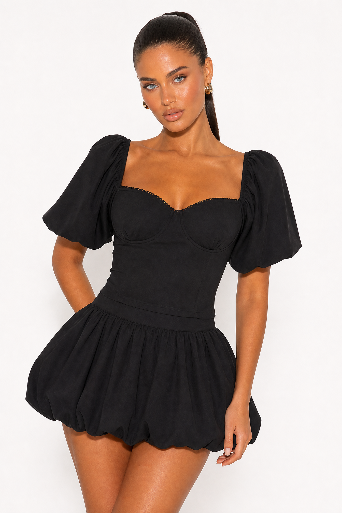 0134740601#color_BLACK