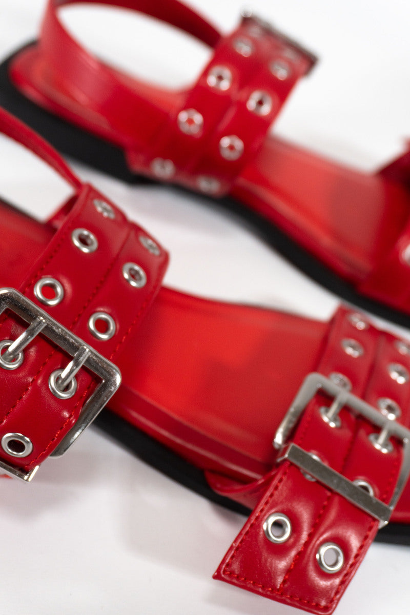0136095202#color_RED