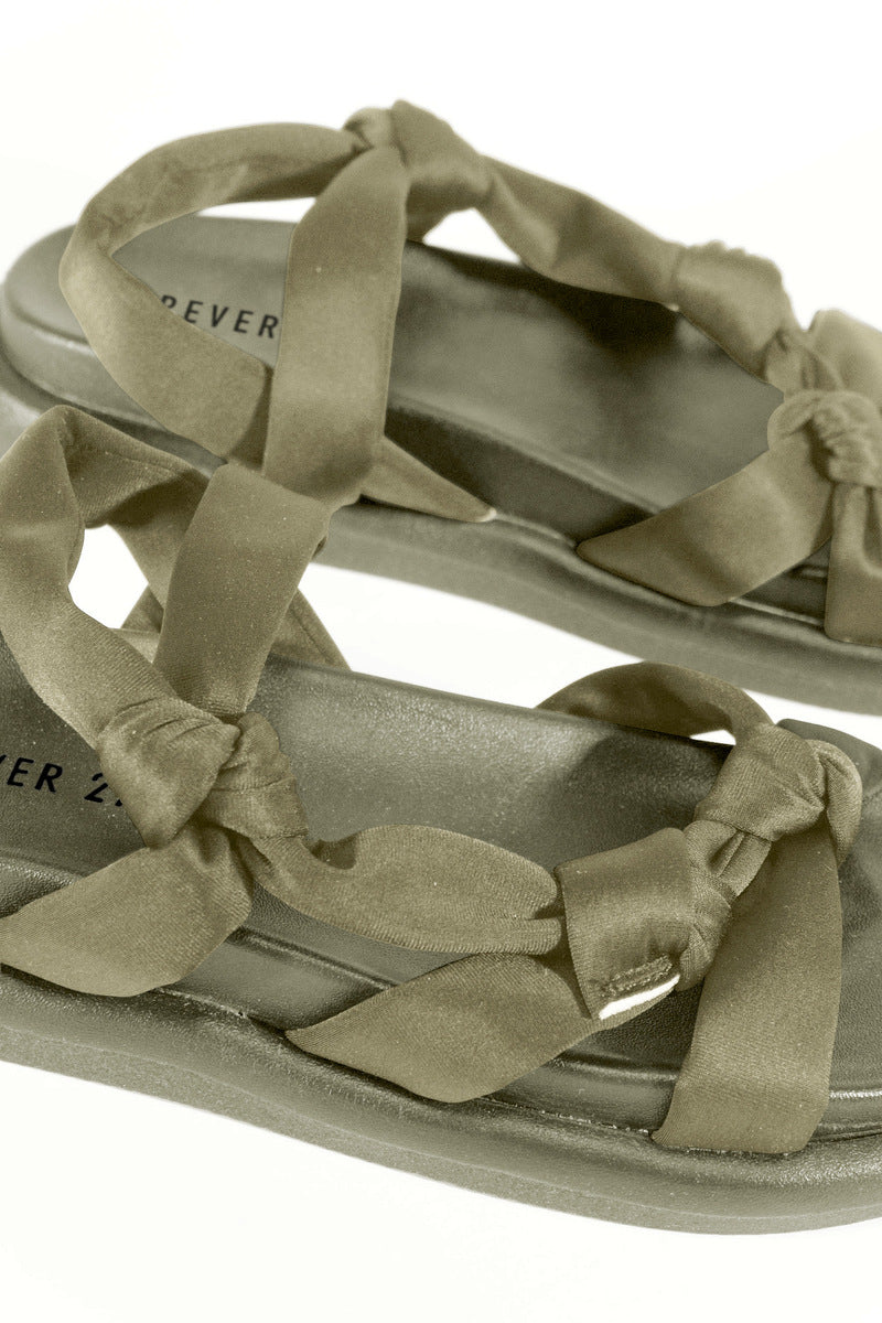 0136110102#color_OLIVE