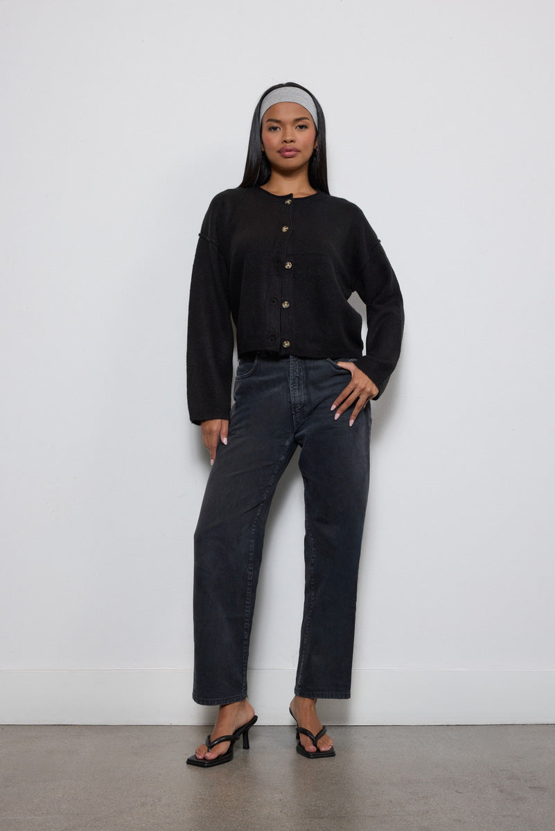 0140825902#color_BLACK