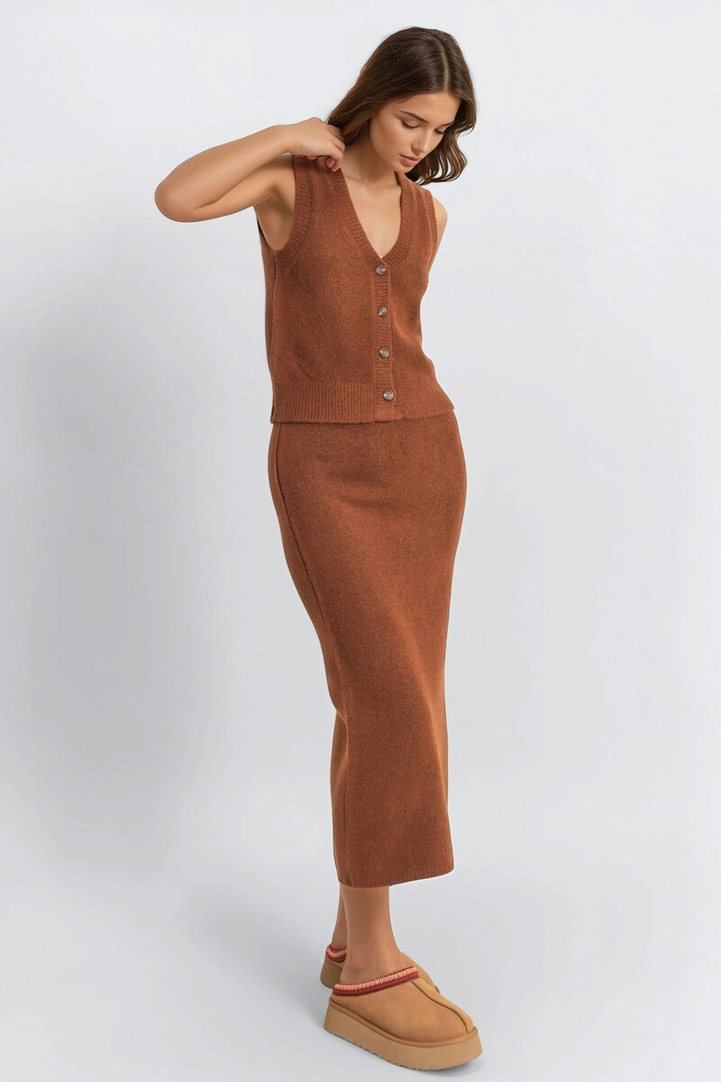 0140826402#color_CHESTNUT