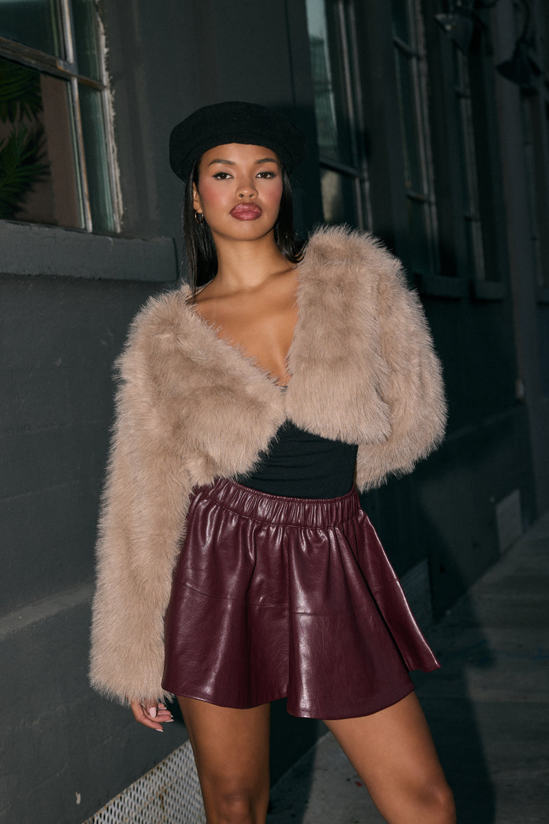 0140844402#color_BURGUNDY