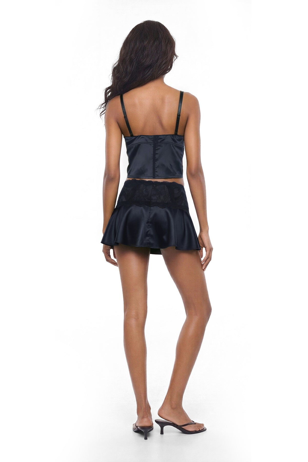0140986701#Color_BLACK