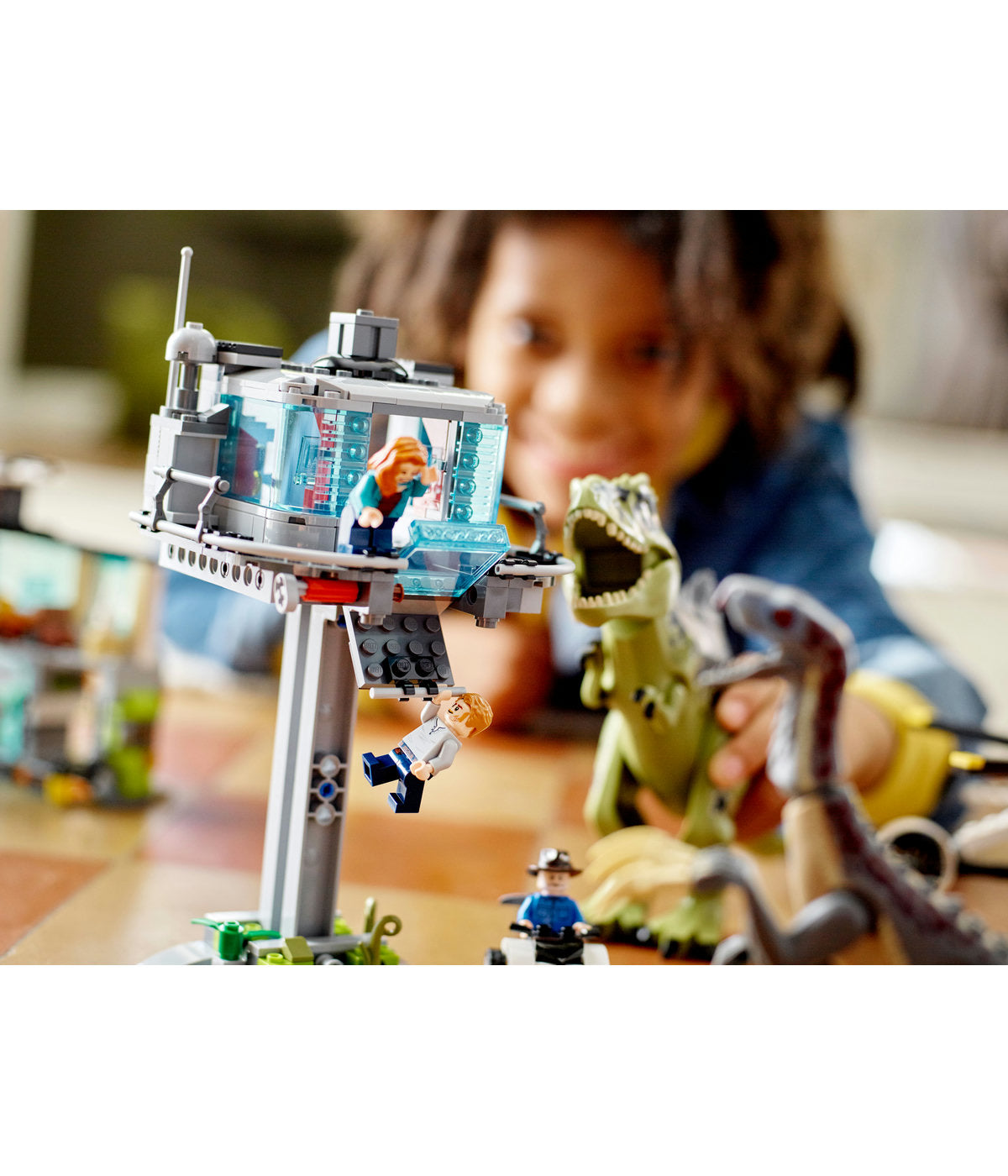 LEGO Jurassic World Giganotosaurus & Therizinosaurus Attack 76949 (658 Pieces)