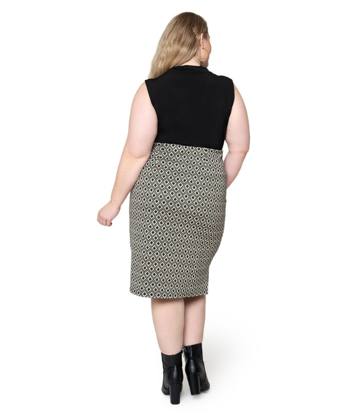 Diamond Mosaic Jacquard Black/ Gold