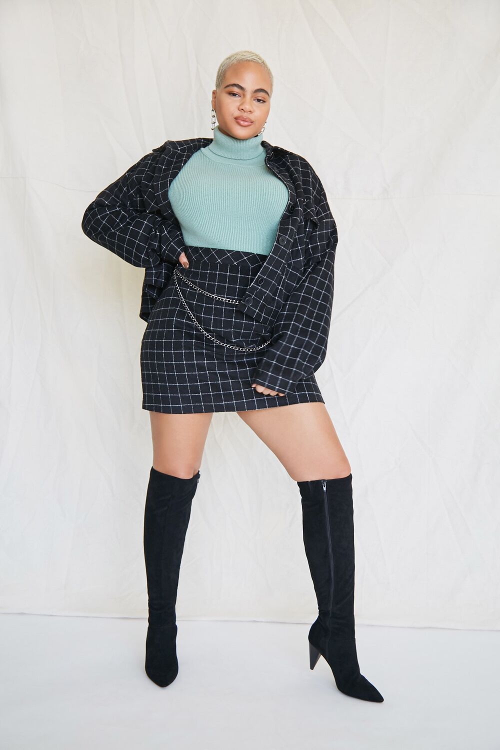 0042161302#Color_BLACK/CREAM
