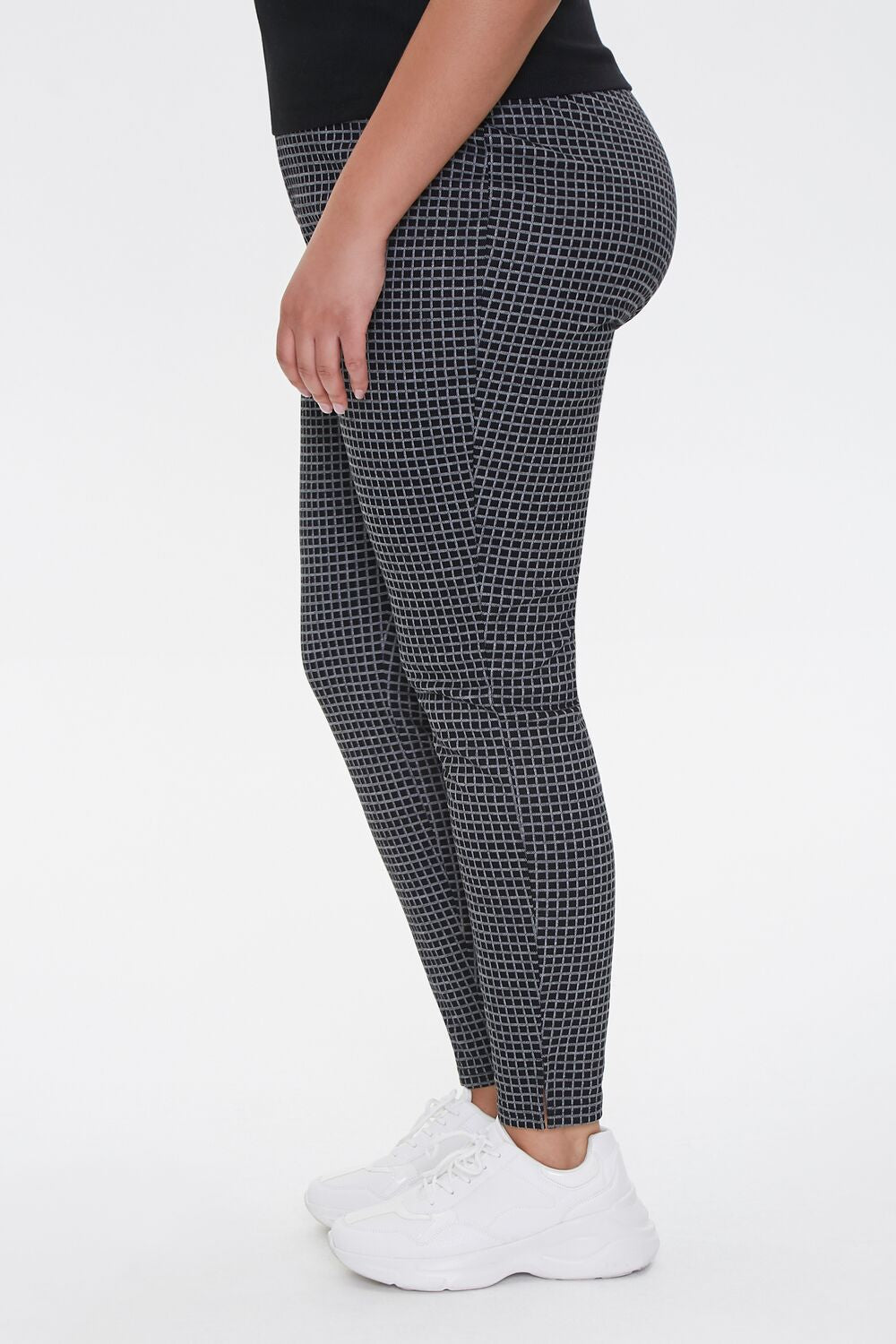 0042464802#Color_BLACK/WHITE