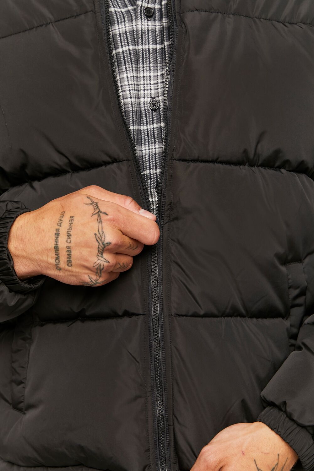 0046368201#Color_BLACK