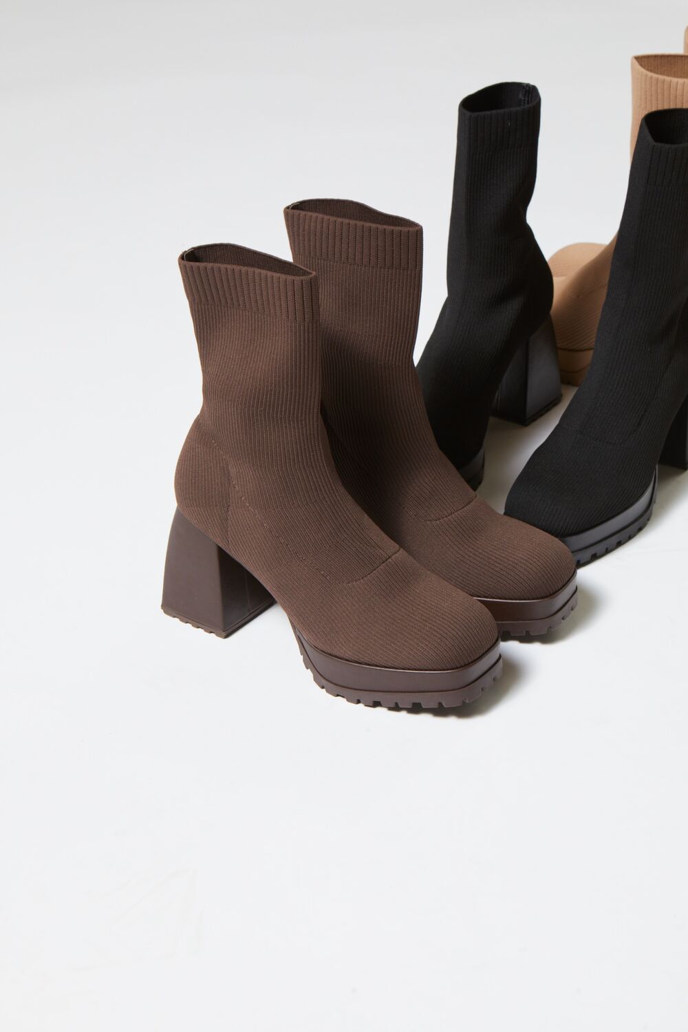 0046755602#Color_BROWN