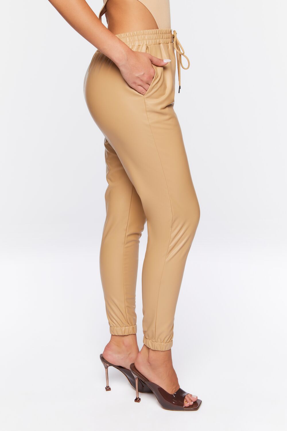 0046851205#Color_TAN