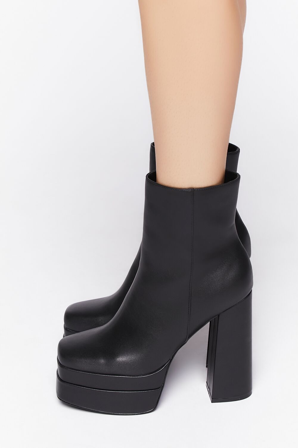 0047585601#Color_BLACK