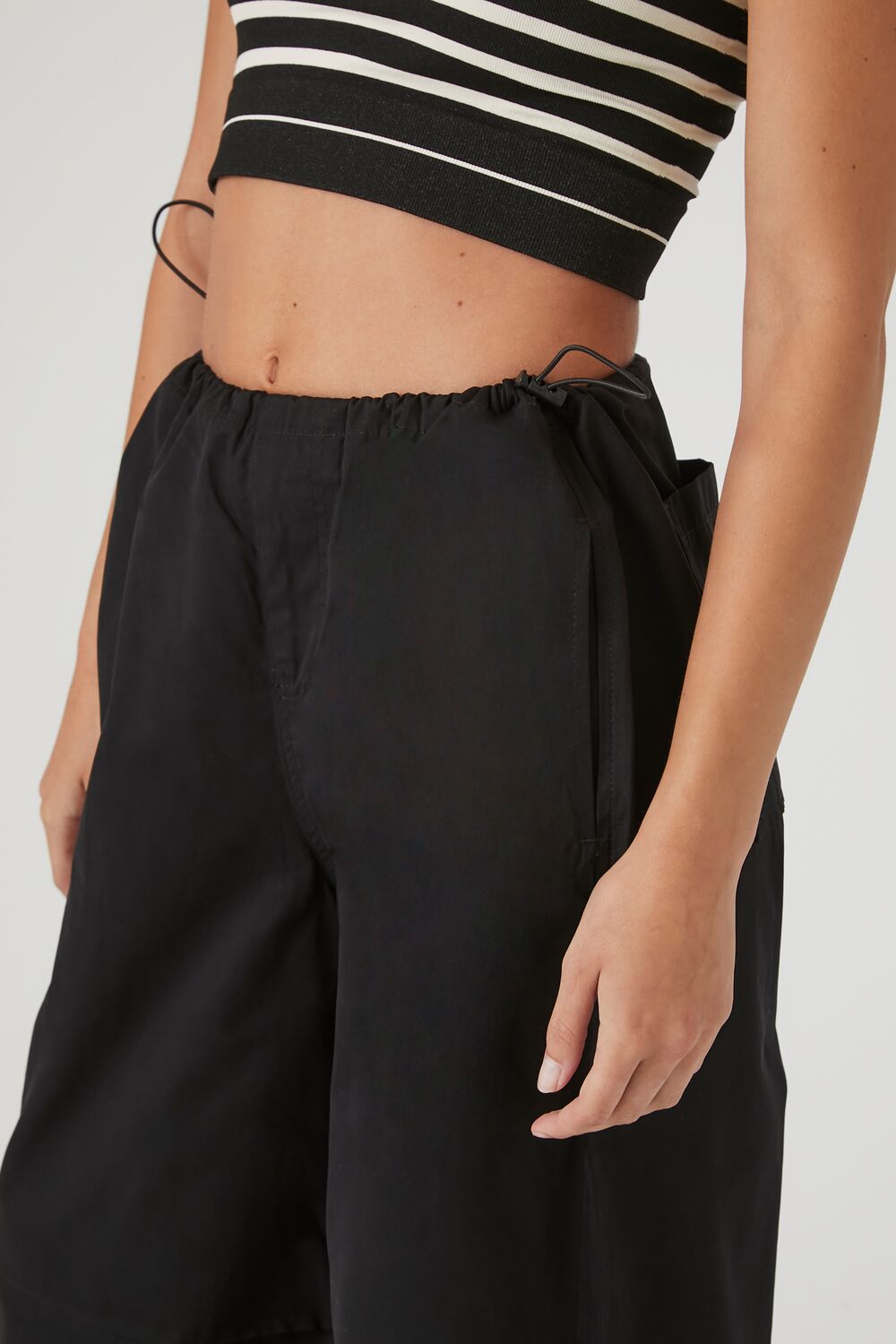 0048930101#Color_BLACK