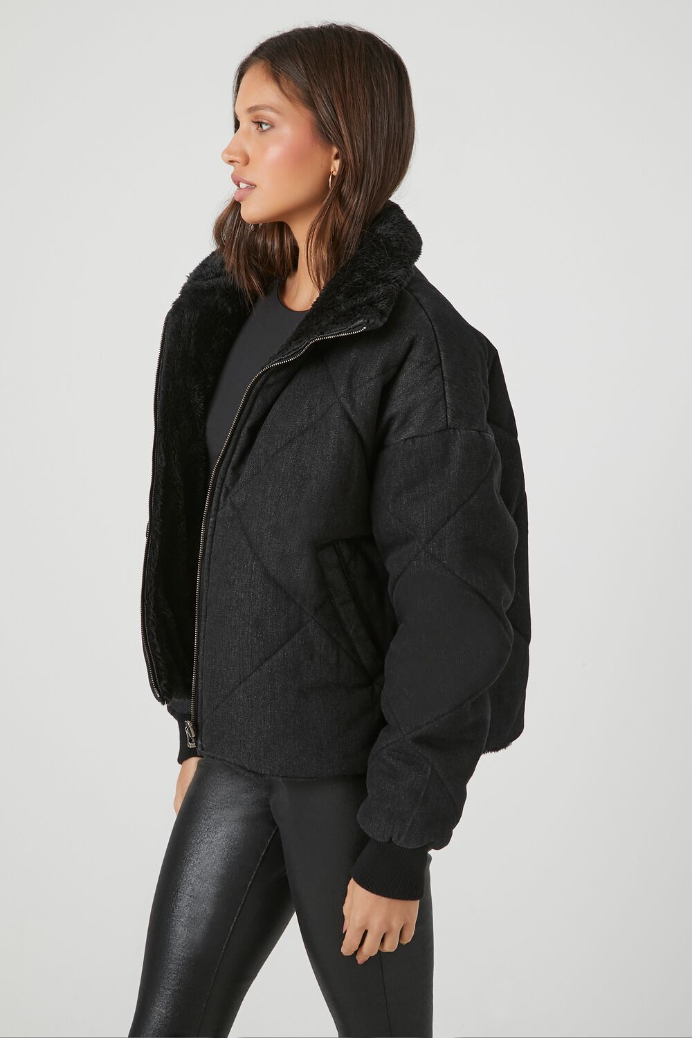 0049683605#Color_BLACK