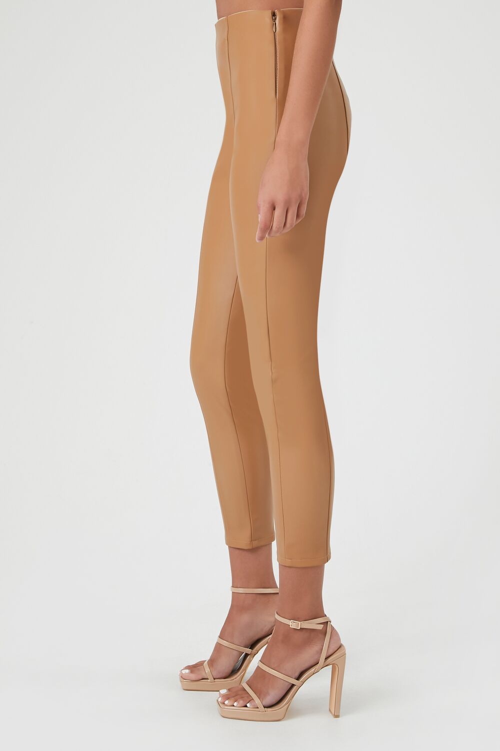 0050028204#Color_BROWN