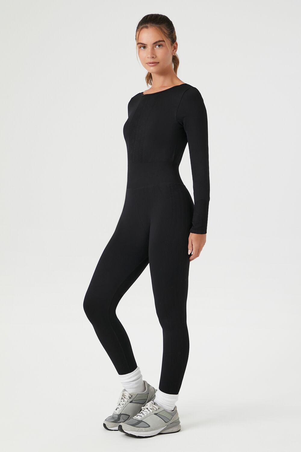 0124795501#Color_BLACK