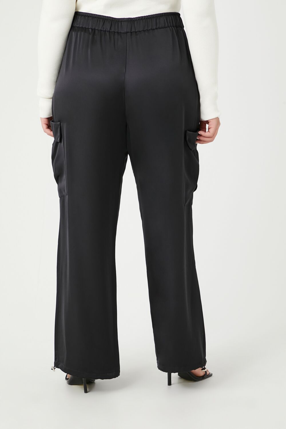 0124881702#Color_BLACK