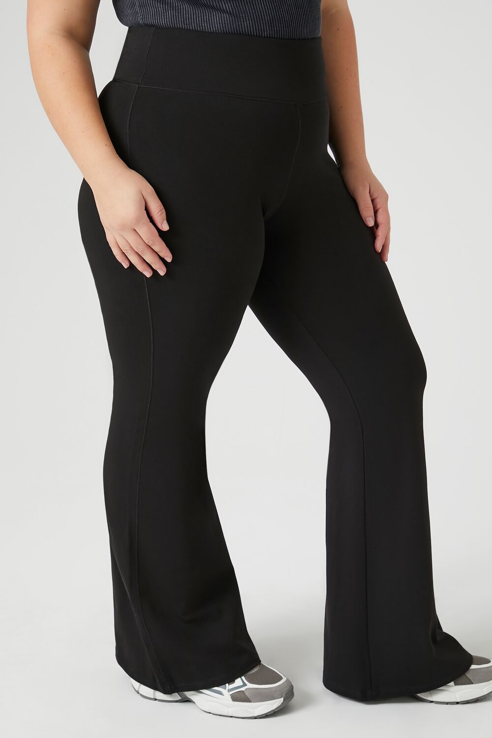 0126053301#Color_BLACK