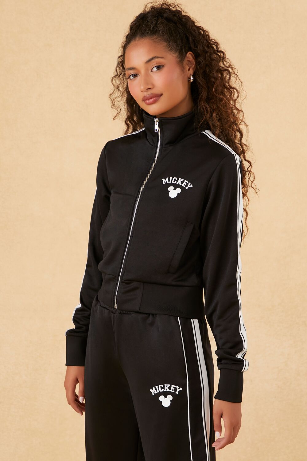 0129790601#Color_BLACK/WHITE