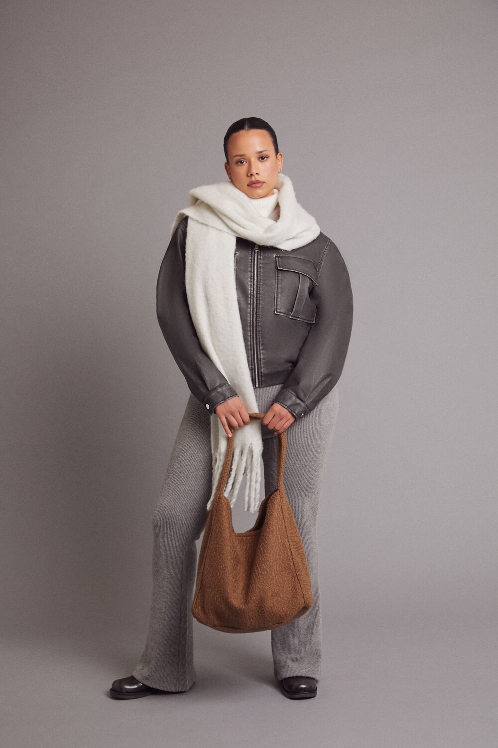 0136034302#Color_GREY