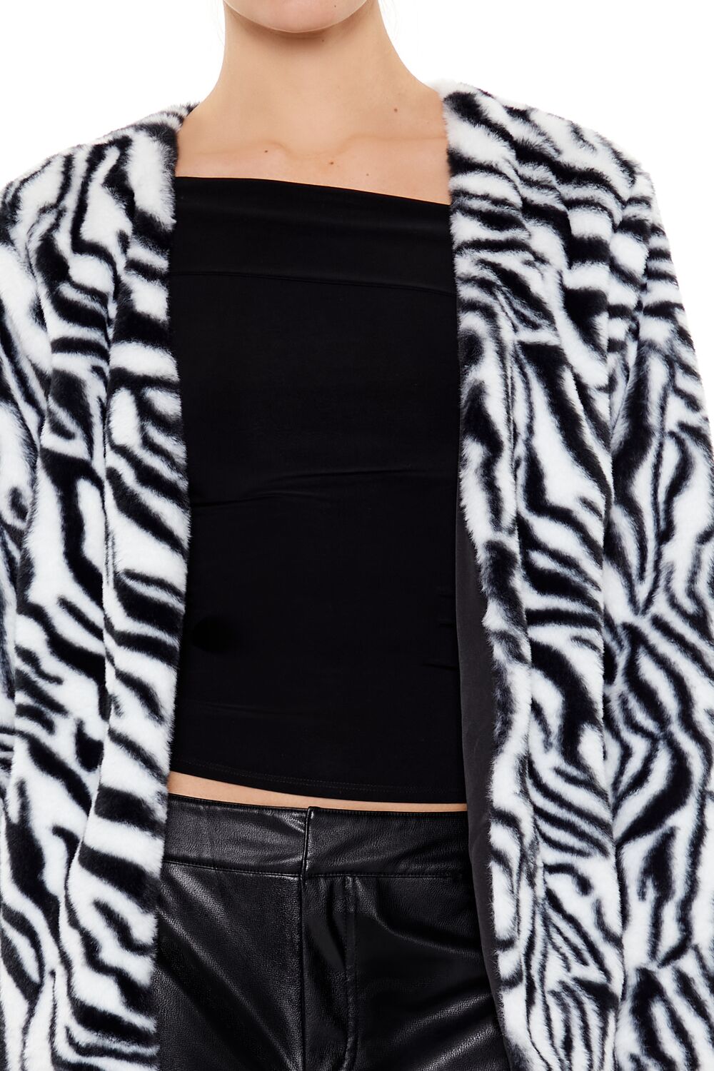 0137277901#Color_BLACK/WHITE