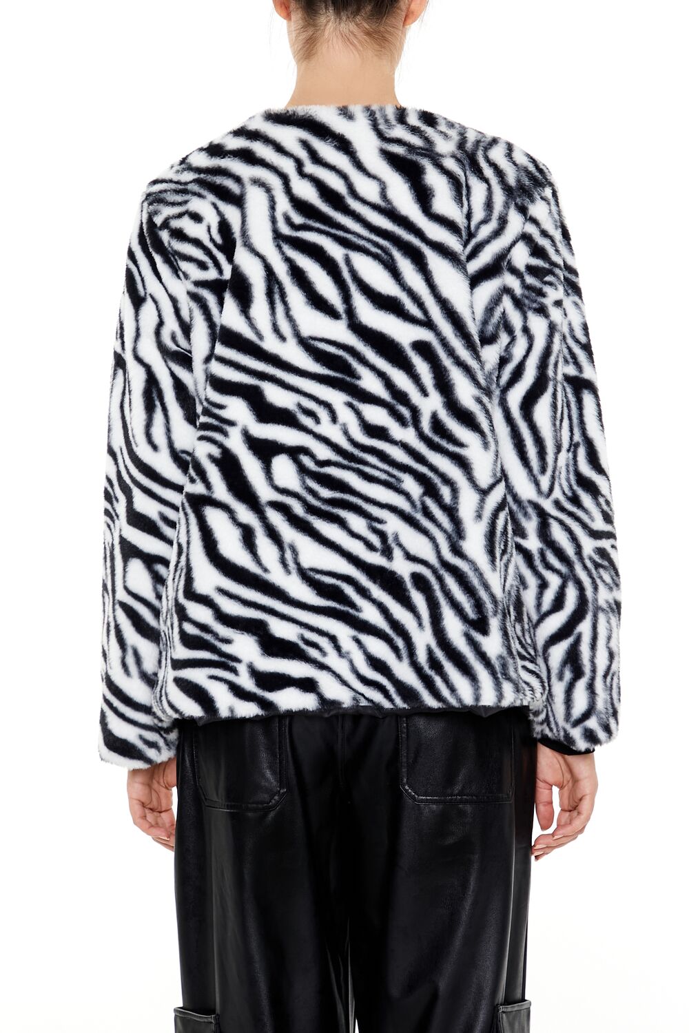 0137277901#Color_BLACK/WHITE