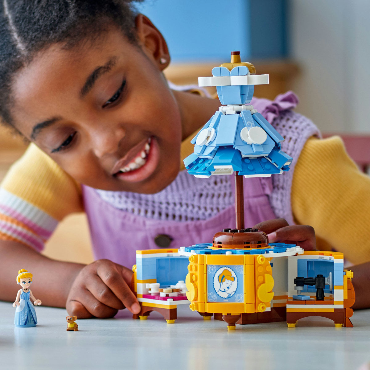LEGO® ǀ Disney Princess Cinderella’s Dress Building Kit With Character 43266