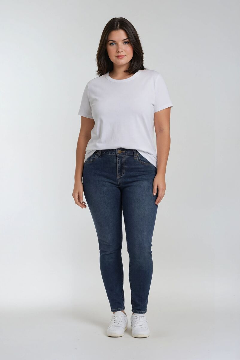 Plus Size Vented-Hem Ankle Jeans