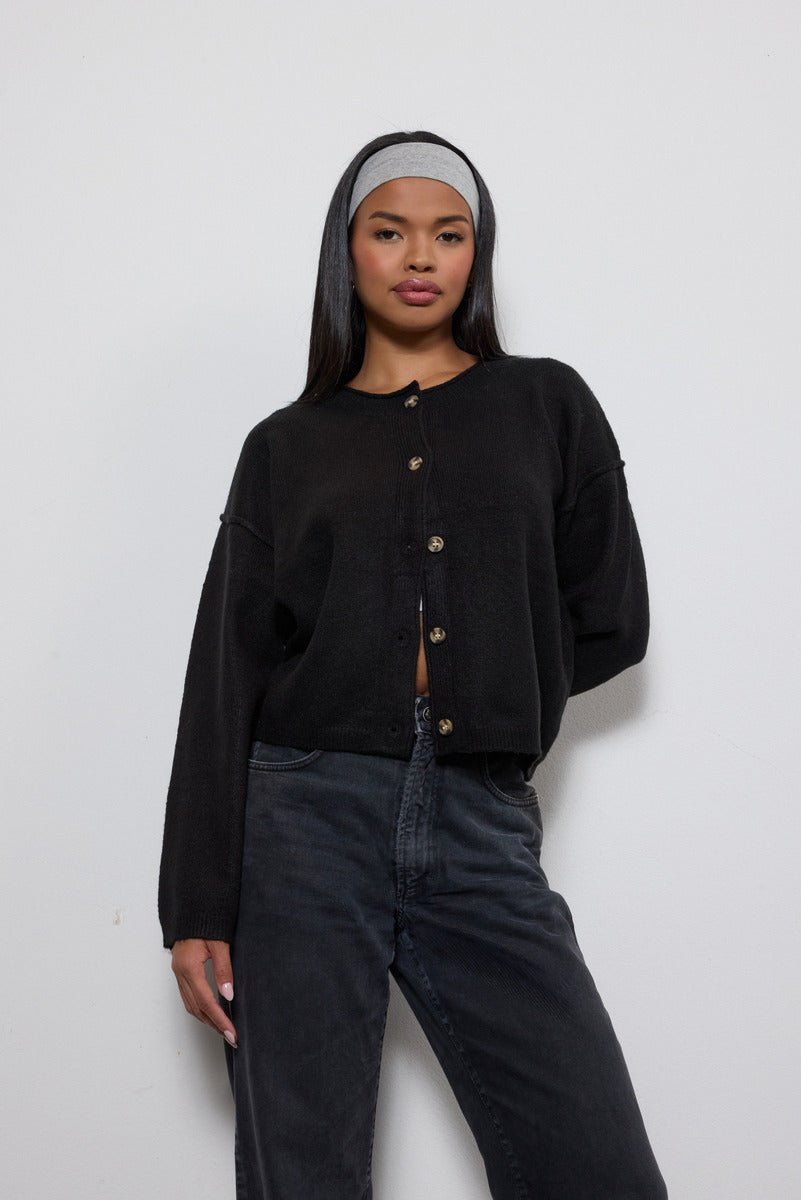 0140825902#color_BLACK