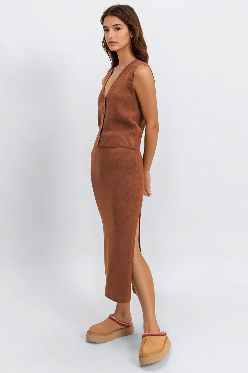 0140826402#color_CHESTNUT