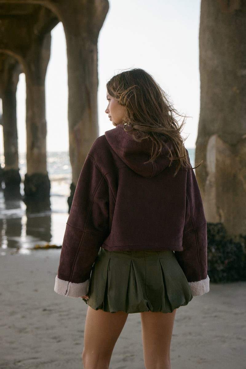 0140826501#color_CHESTNUT