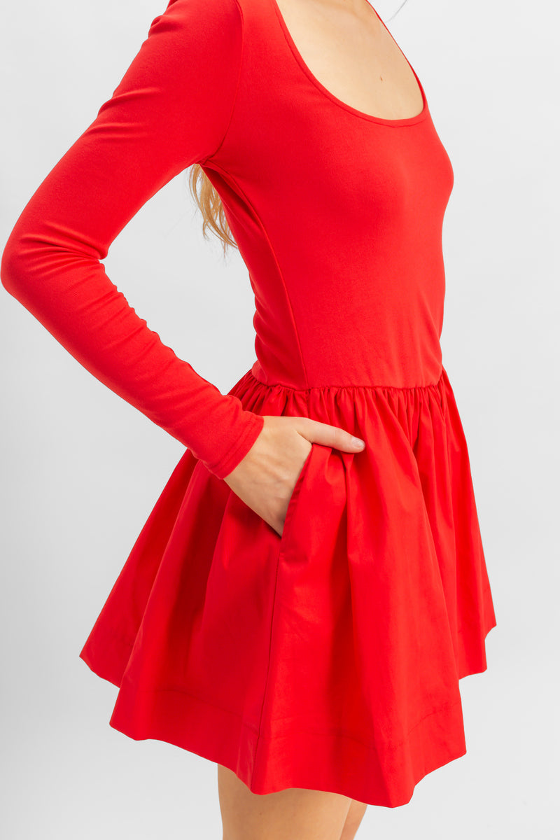 0140827702#color_RED