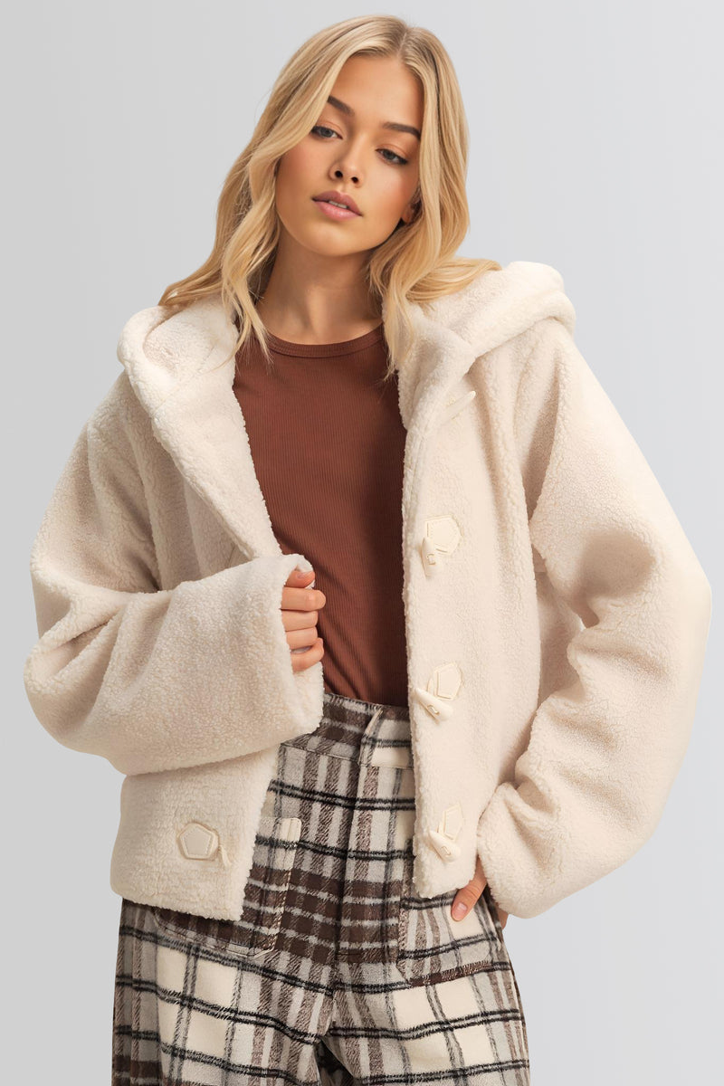 0140829101#color_CREAM