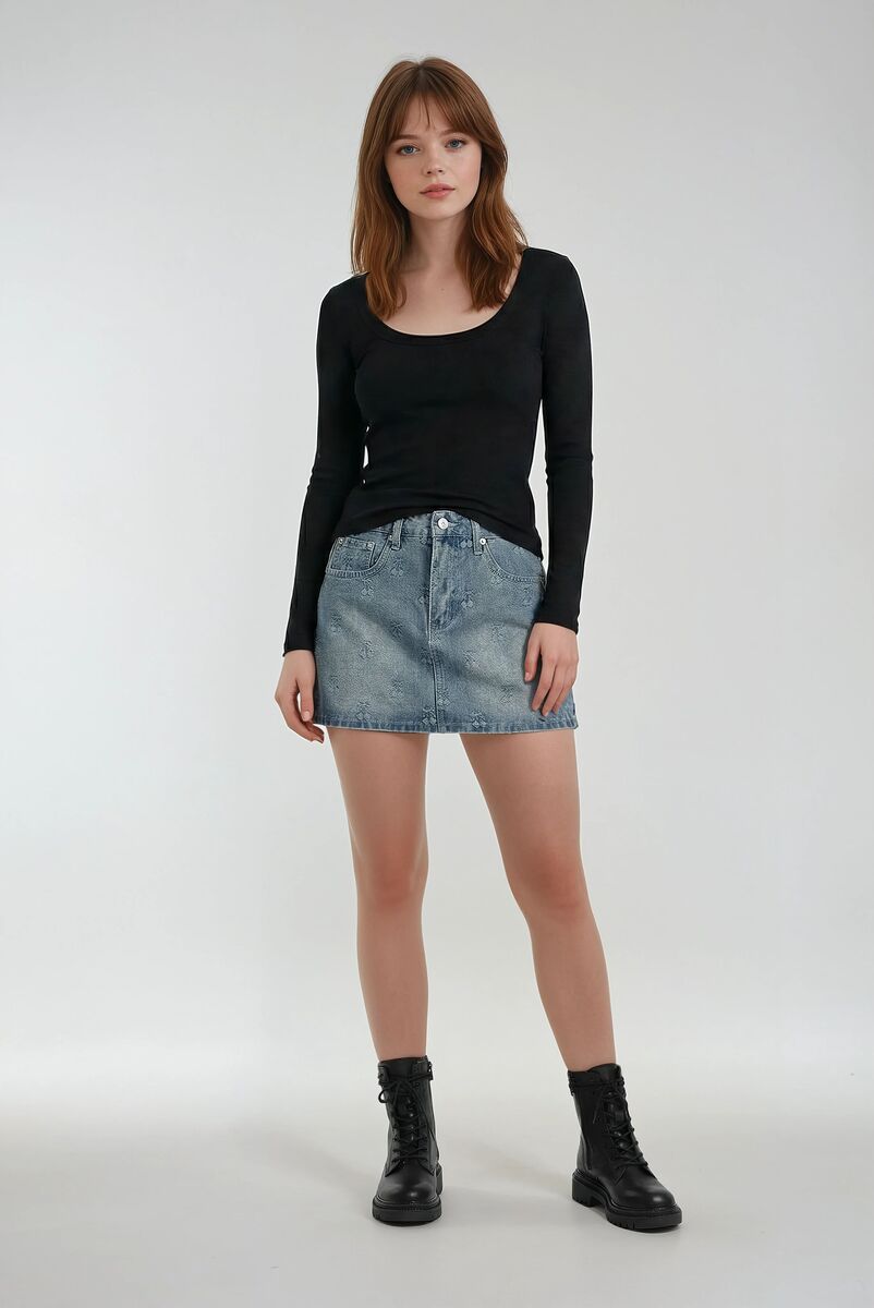 0140858801#color_LIGHT BLUE