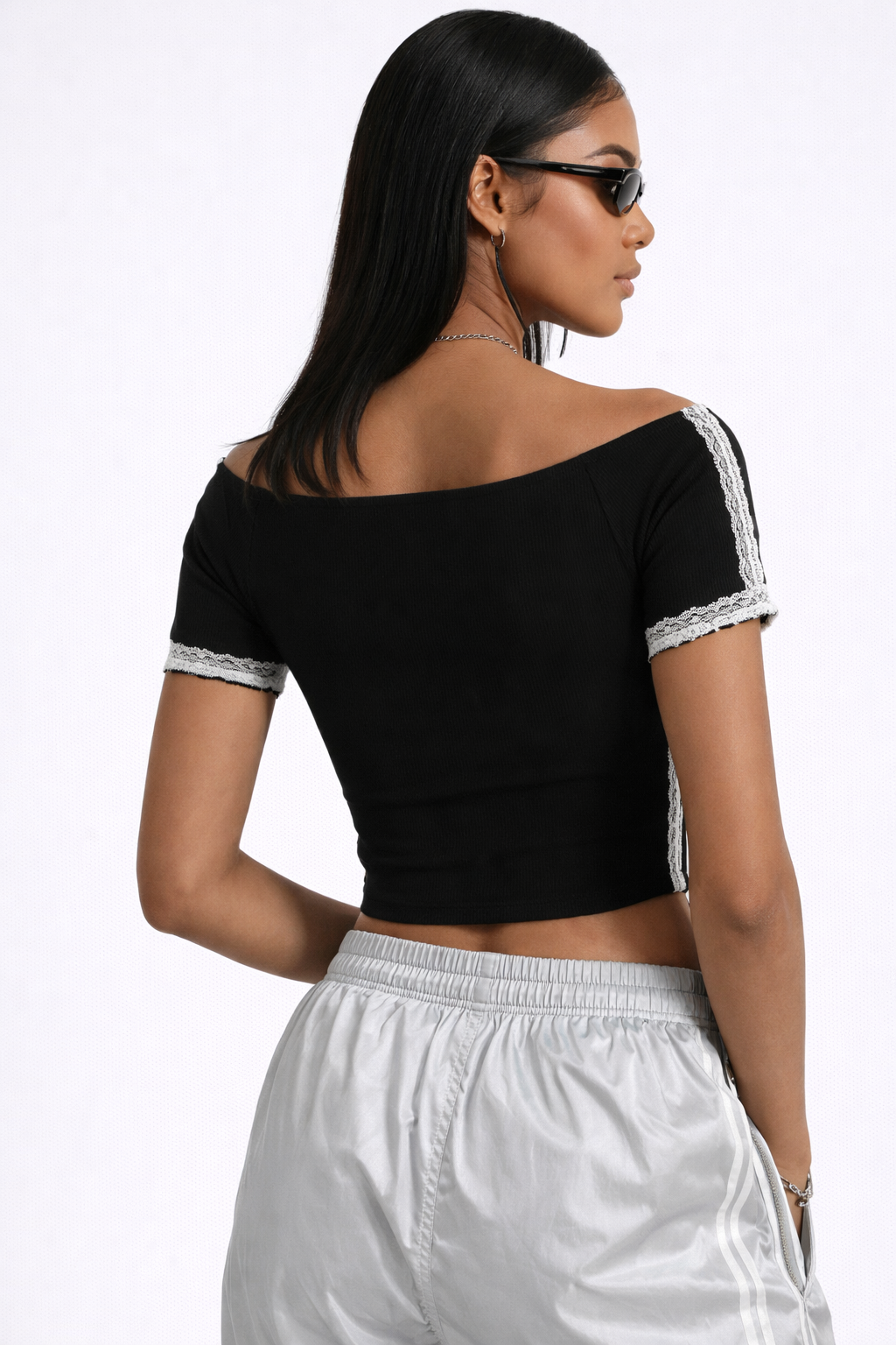 0140860402#color_BLACK