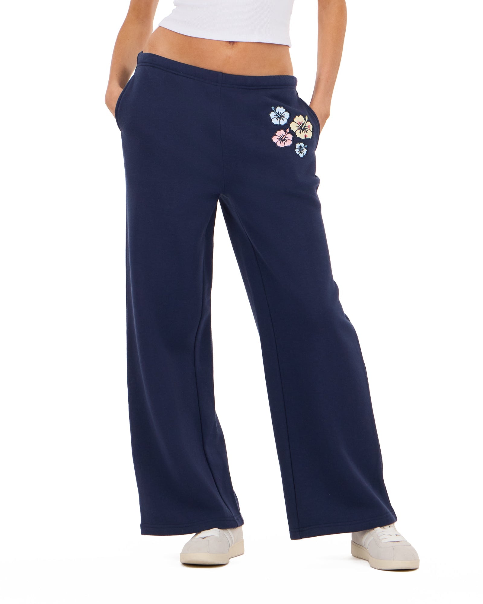 Wide leg floral print sweatpant