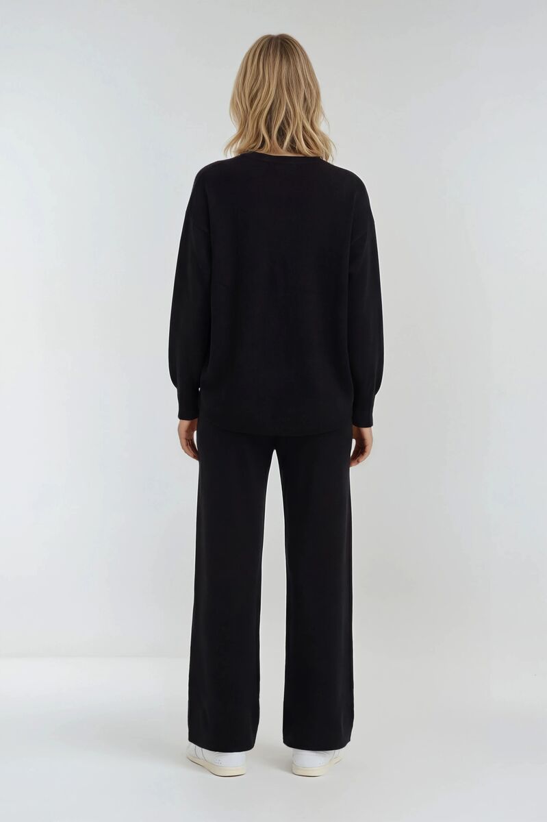 0140910401#color_BLACK