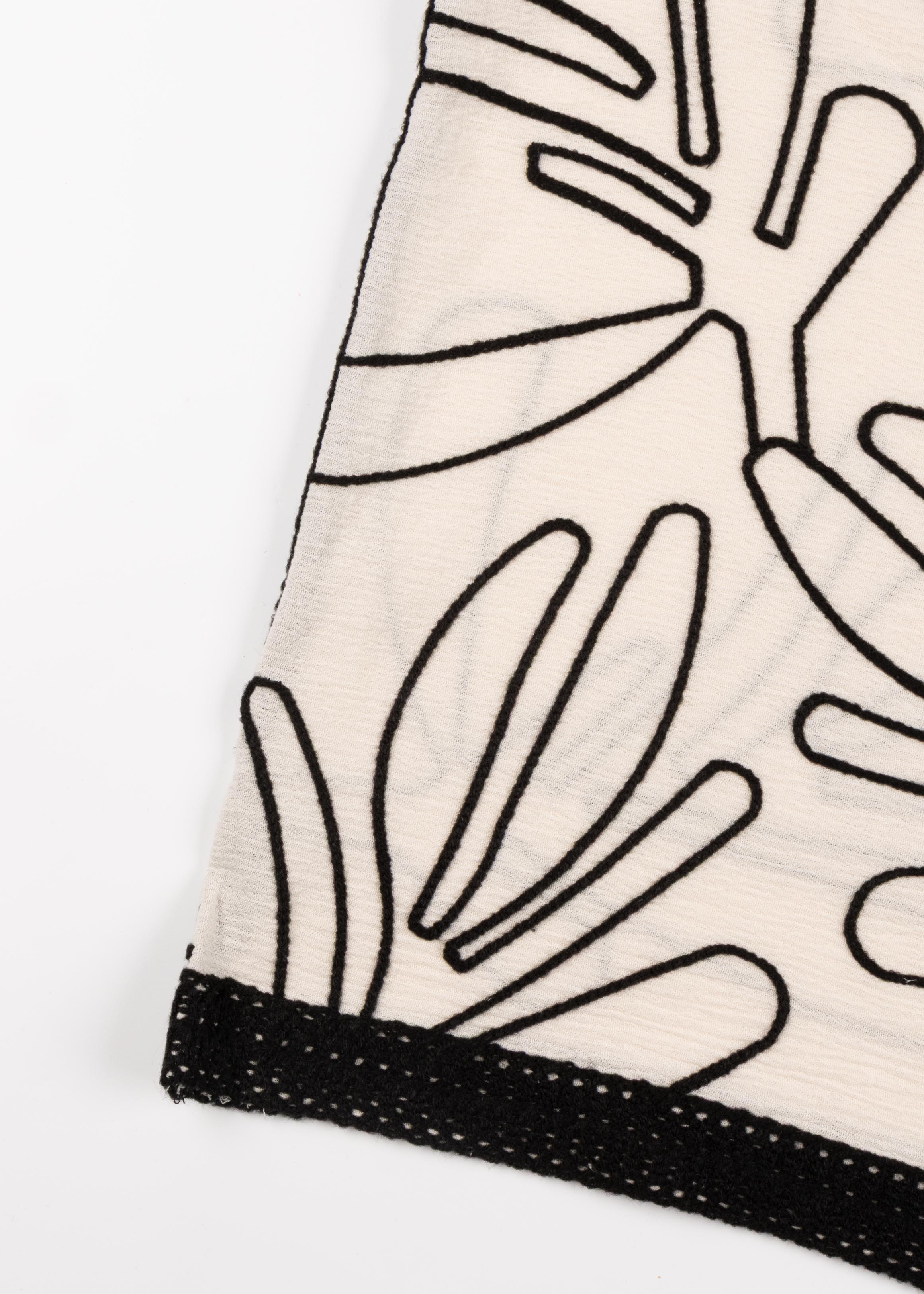 0140961501#color_BLACK/WHITE