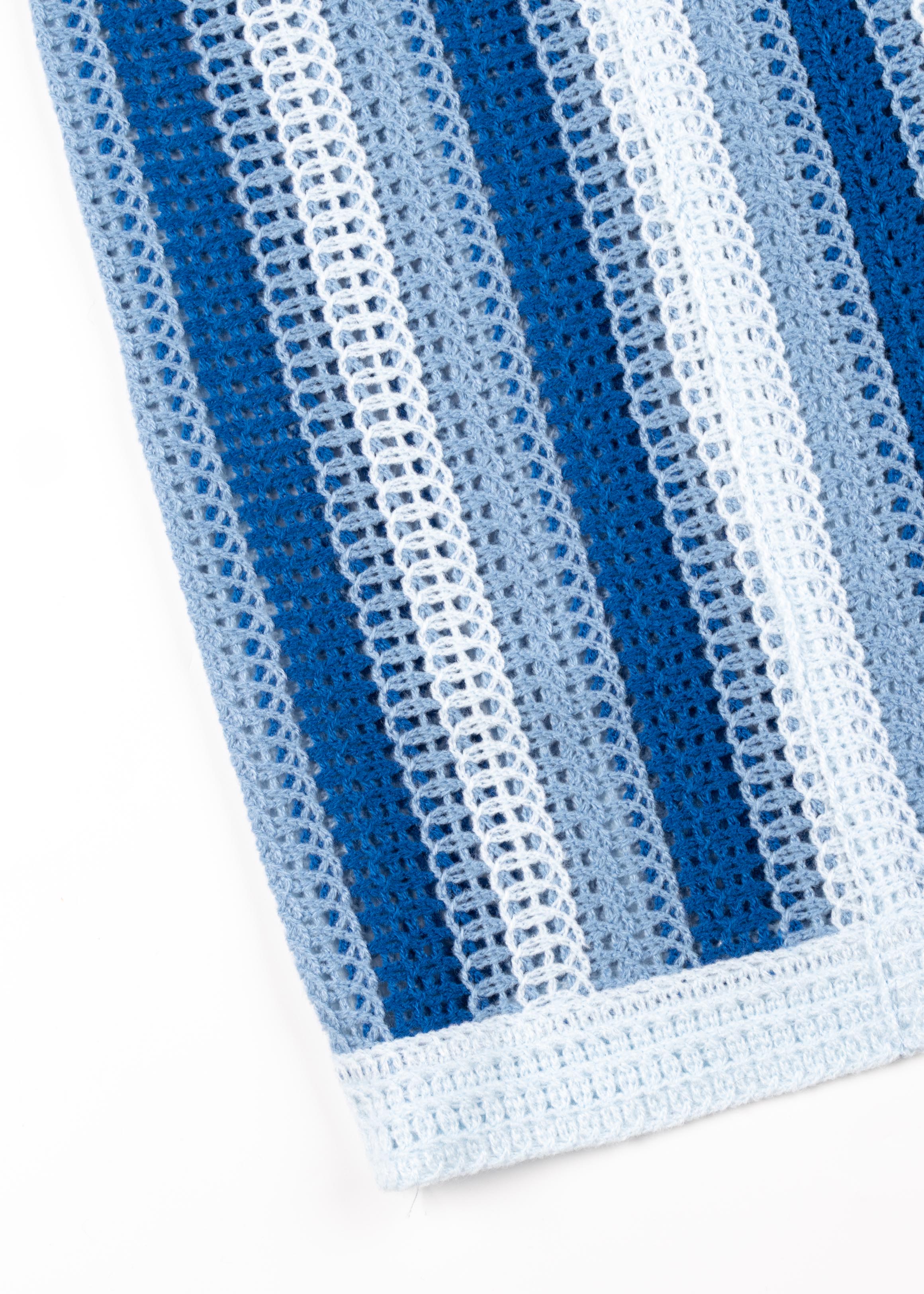 0140963501#color_BLUE