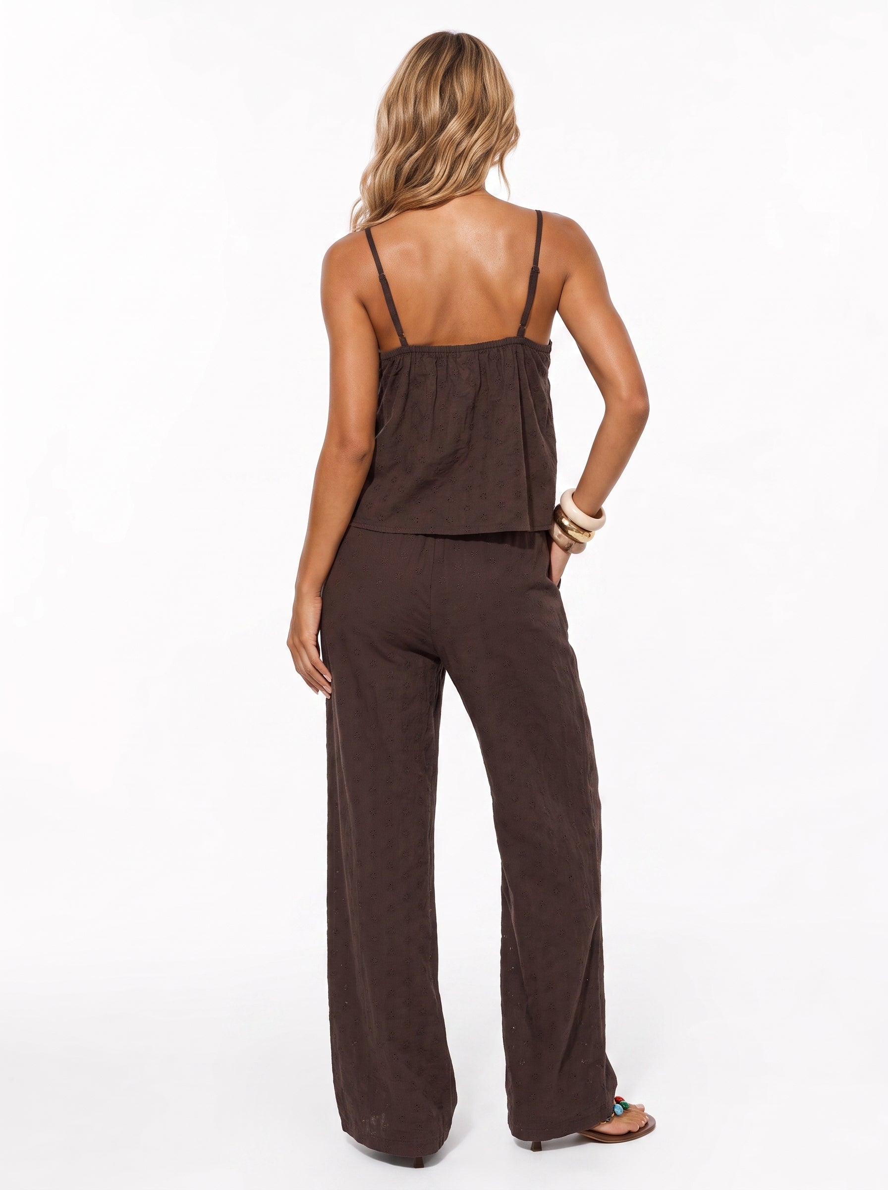 0140972304#color_BROWN