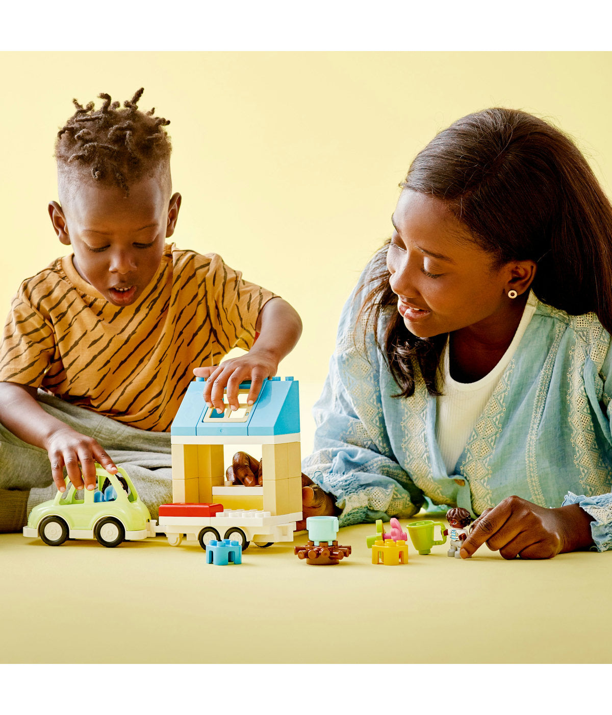 LEGO DUPLO Town Family House on Wheels 10986 Building Toy Set (31 Pieces)