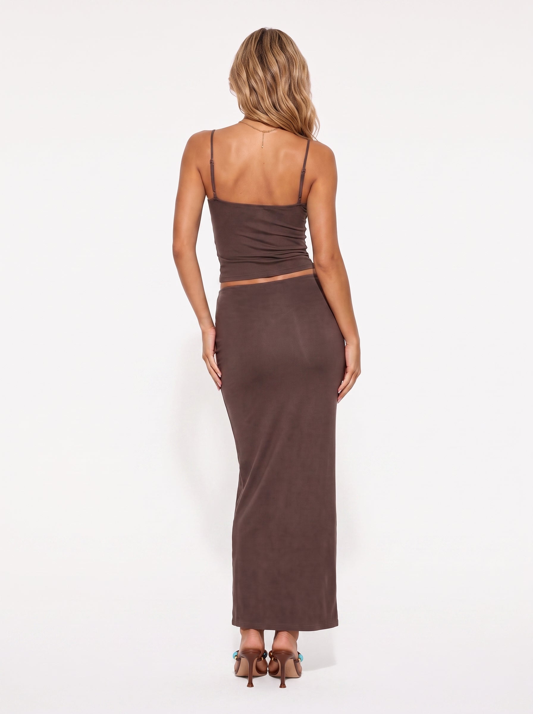 0140971801#Color_BROWN