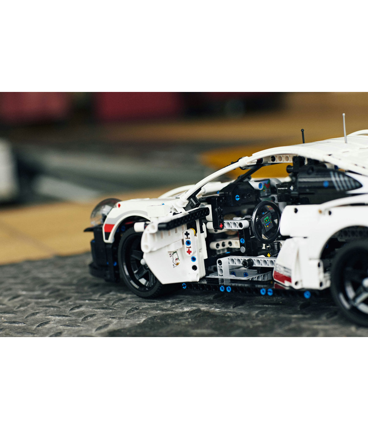 LEGO Technic Porsche 911 RSR 42096 Building Kit (1580 Pieces)