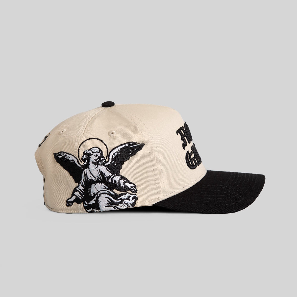 HOLY GRAIL SAND BLACK TWILL TRUCKER