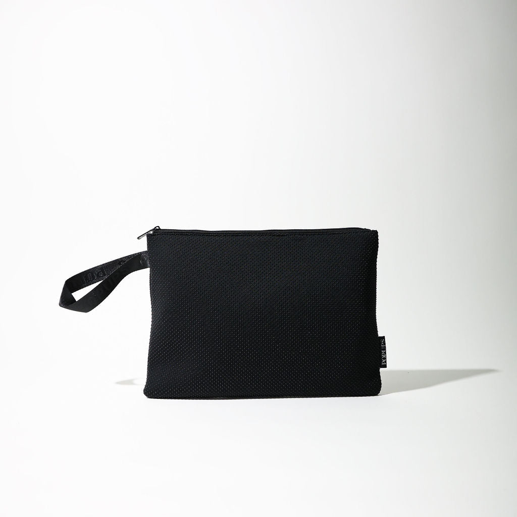 LAPTOP SLEEVE BLACK DOTTED