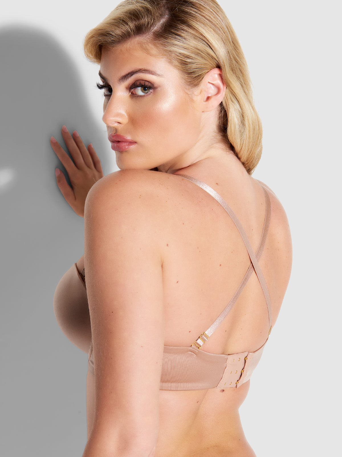 Lexi Strapless Push Up Bra - Fredericks of Hollywood