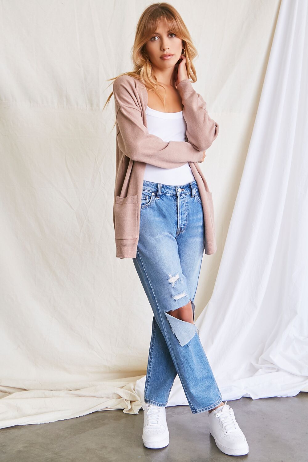 0043991705#Color_TAUPE