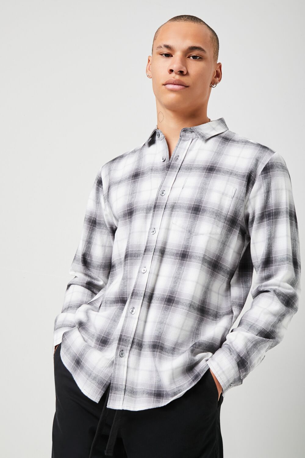 0045192302#Color_WHITE/GREY