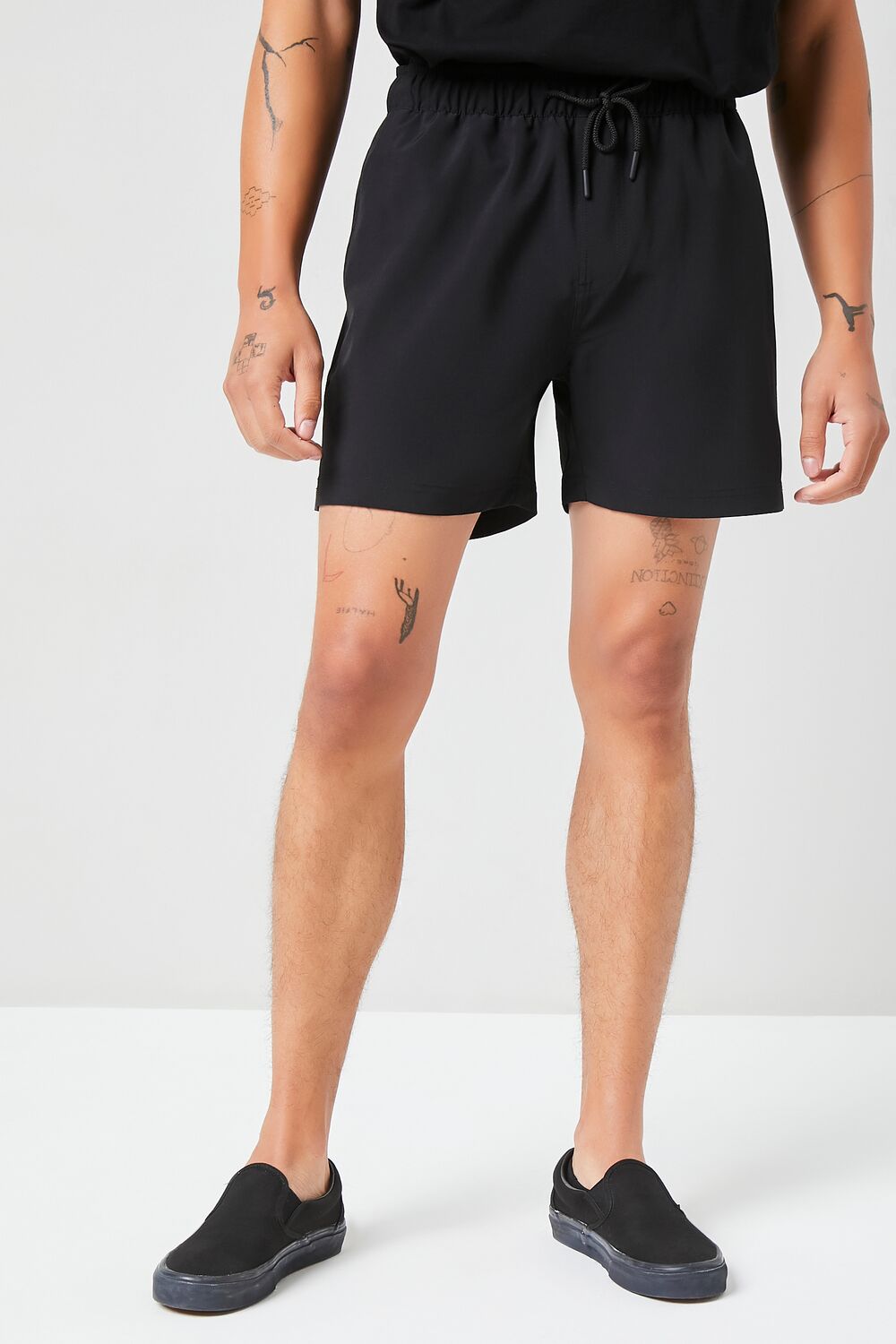 0045335901#Color_BLACK