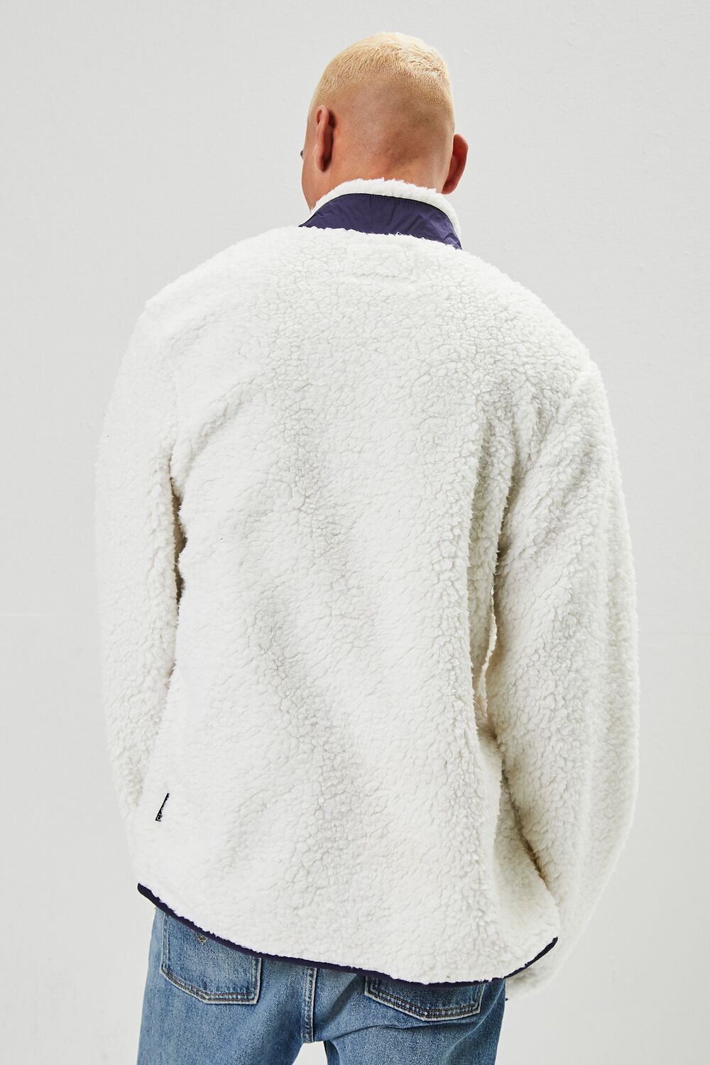 0046179002#Color_WHITE
