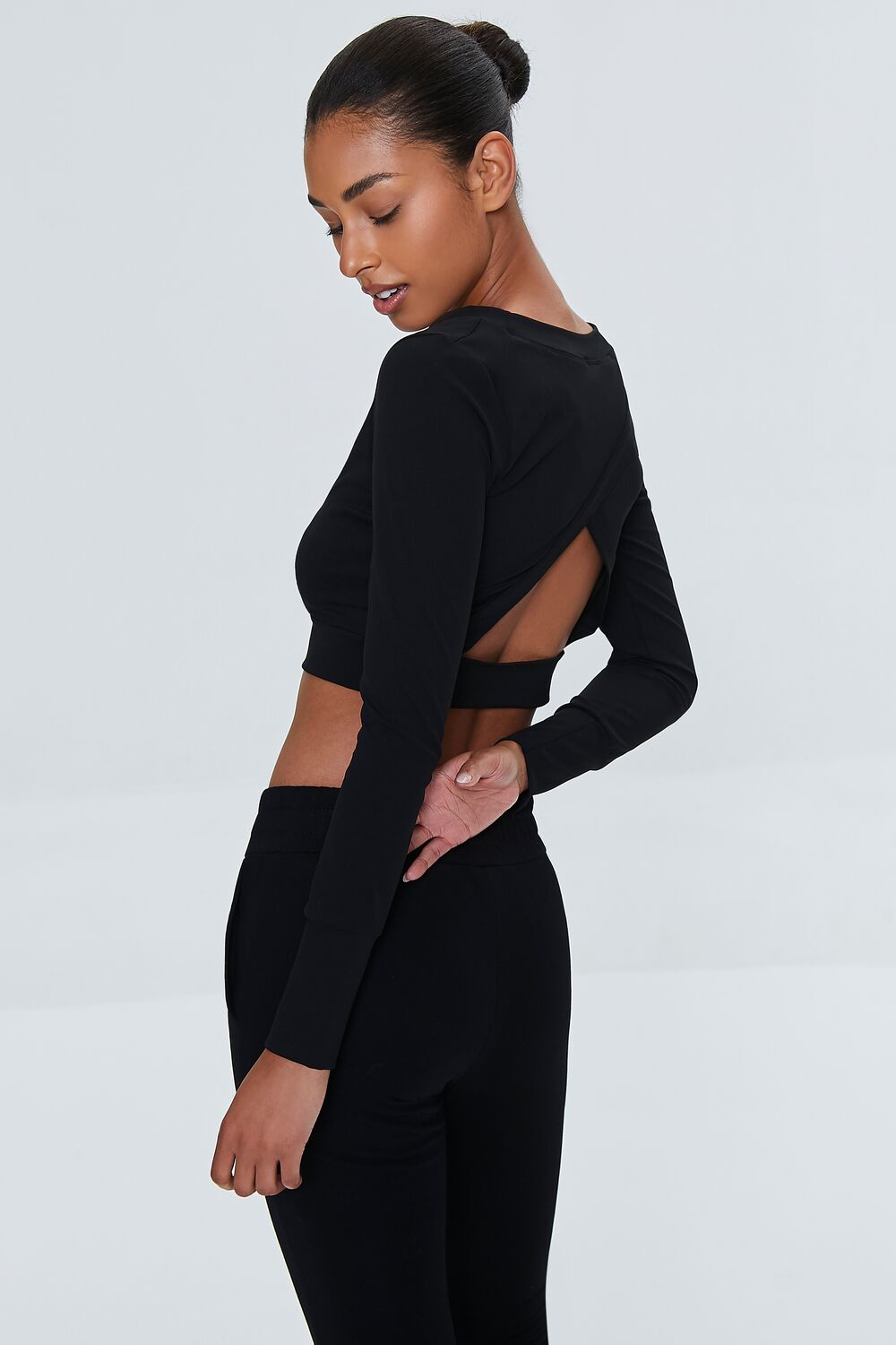 0046587901#Color_BLACK